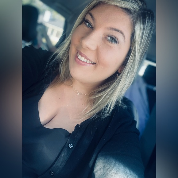 Meet your Posher, Alexandria - Picture 2 of 2